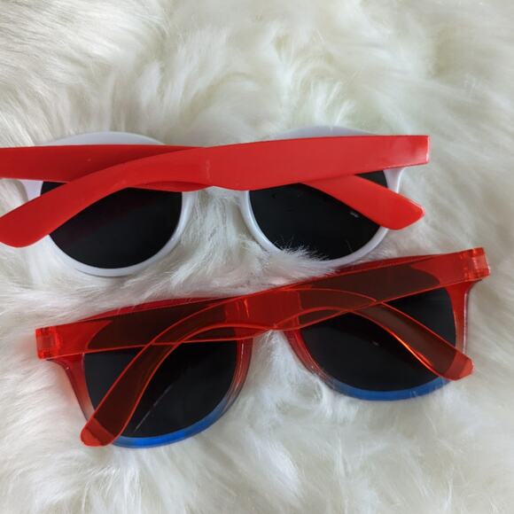 Adults 4th of July Red White and Blue USA Sunglasses - Picture 4 of 4